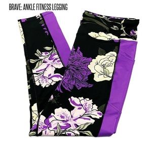 Lularoe ankle length workout pants